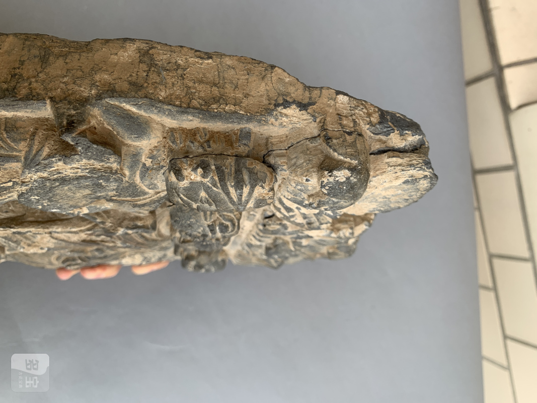 A GREY-SCHIST FRIEZE - 图14